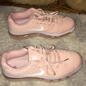 Nike Tennis Shoes